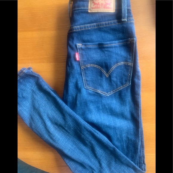 Levi’s 721 High Rise Skinny Jeans - Picture 5 of 7